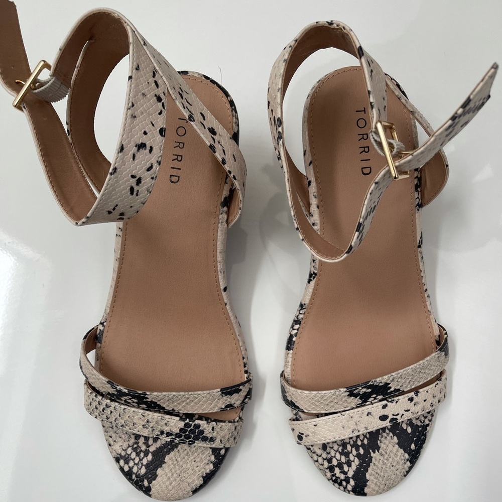 Women’s shoes